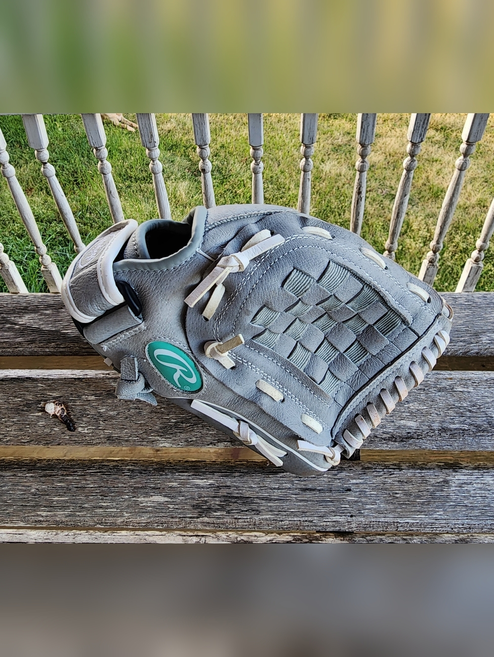 Rawlings Storm (ST115GWM)  11 1/2 inch. Softball / Baseball Glove.